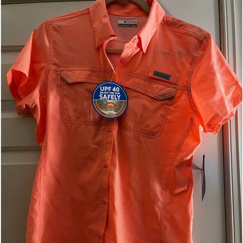 Brand new with tags coral Women’s Columbia PFG shirt—great Christmas gift